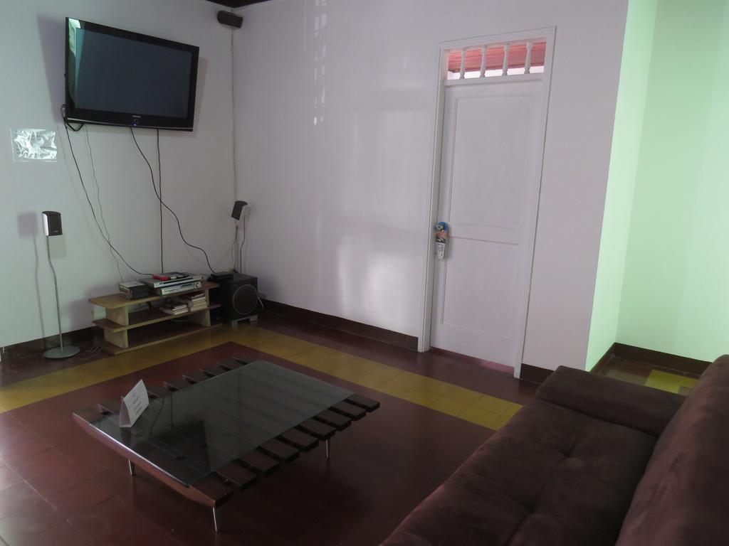 מדיין Hostal Casa Prado מראה חיצוני תמונה