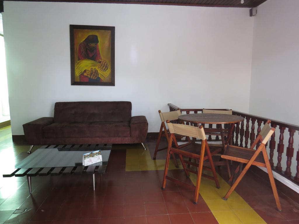 מדיין Hostal Casa Prado מראה חיצוני תמונה