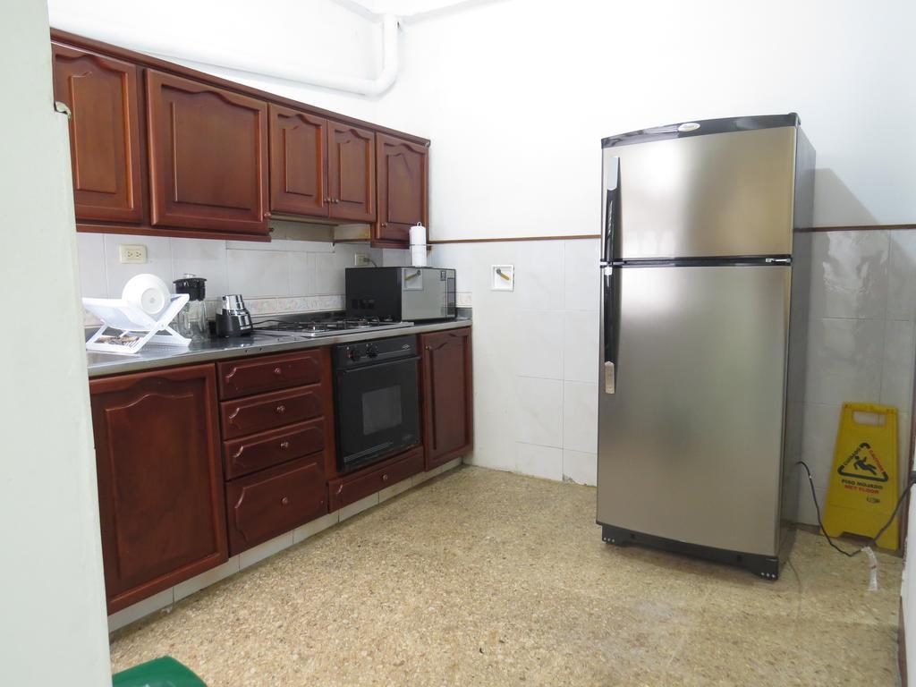 מדיין Hostal Casa Prado מראה חיצוני תמונה