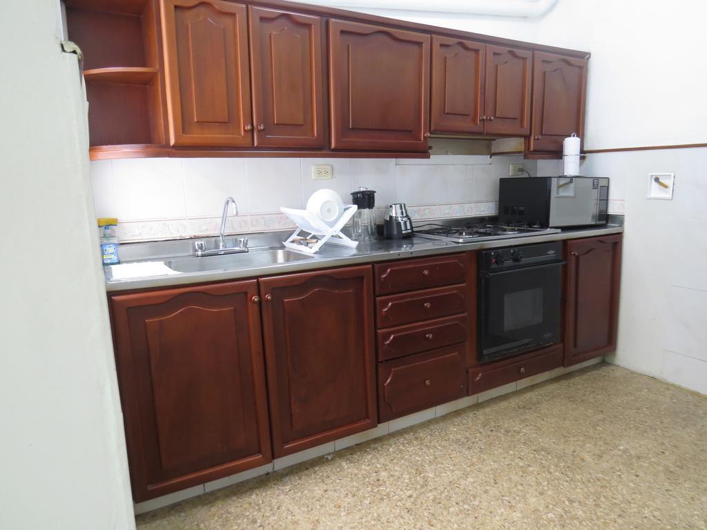 מדיין Hostal Casa Prado מראה חיצוני תמונה